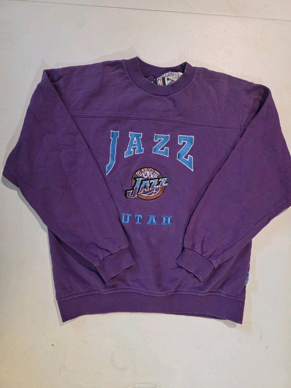 Vintage Utah Jazz Youth XL 20 Crewneck Sweatshirt Purple NBA Embroidered